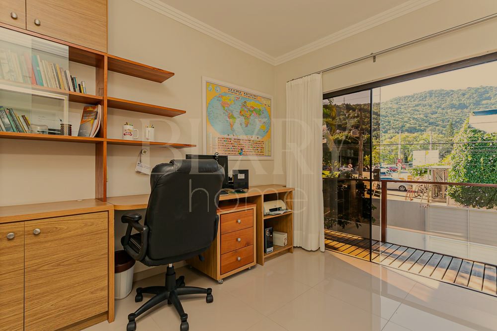 Casa em Condomínio na Lagoa Da Conceição Em Florianópolis