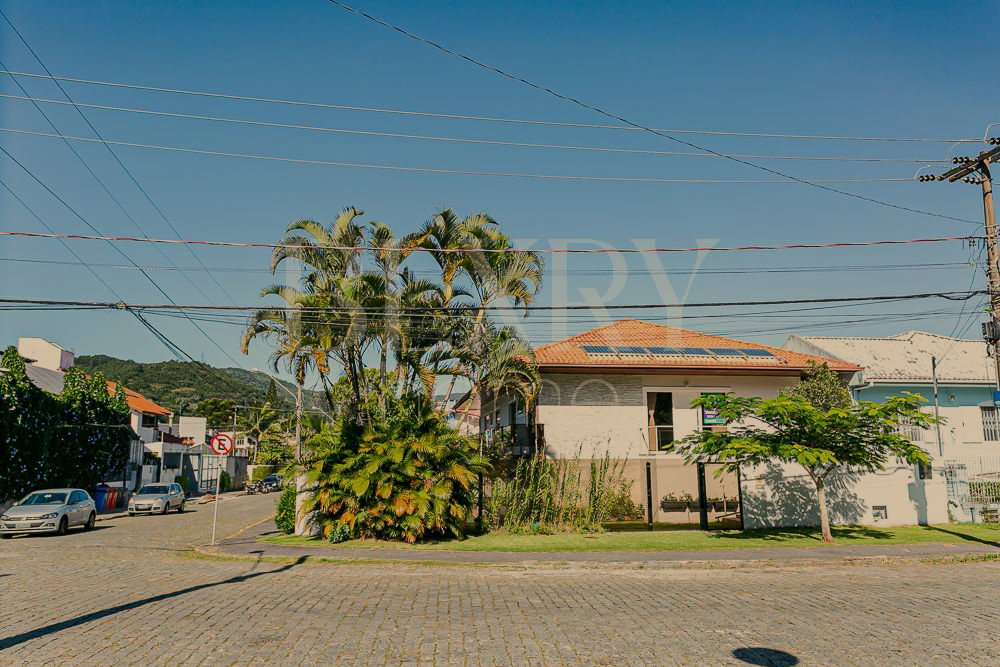 Casa em Condomínio na Lagoa Da Conceição Em Florianópolis