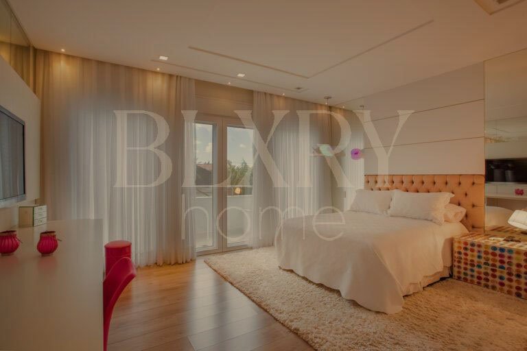 Casa em Jurerê Decorada e Automatizada