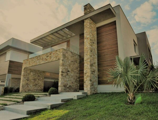 CASA NA LAGOA DA CONCEIÇÃO