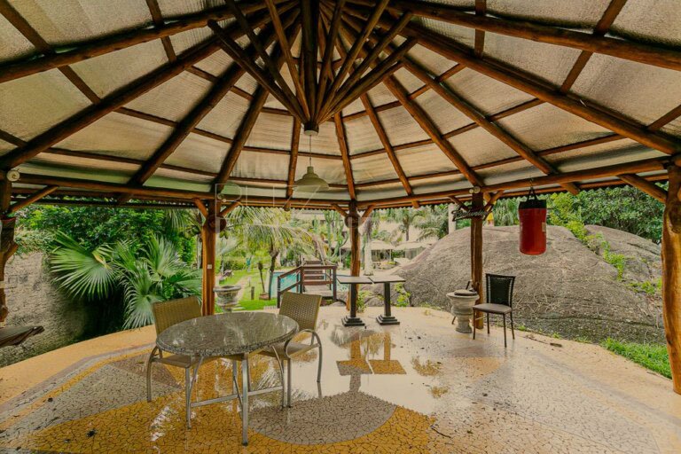CASA NO BAIRRO JOÃO PAULO À VENDA