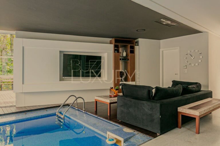 Casa na beira da Lagoa da Conceição