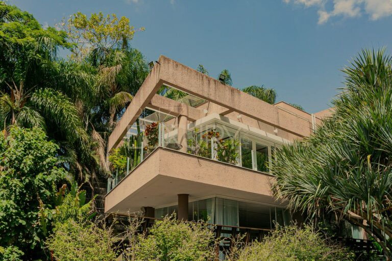 Casa na beira da Lagoa da Conceição