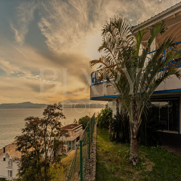 CASA NO CACUPÉ