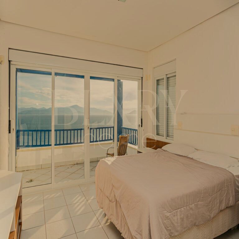 CASA NO CACUPÉ