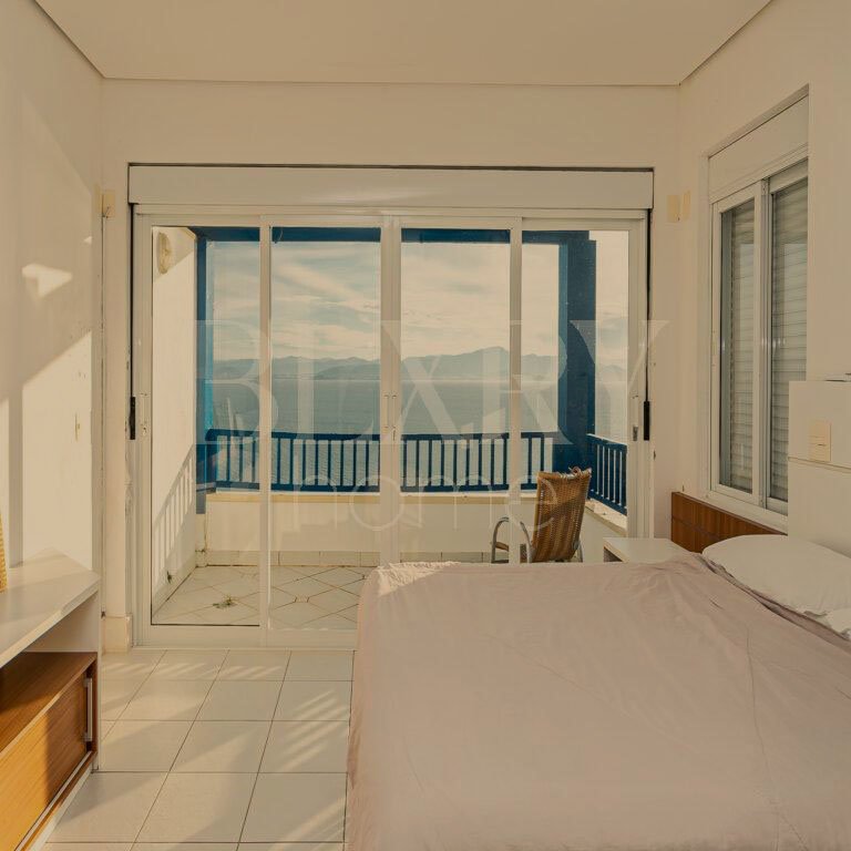 CASA NO CACUPÉ