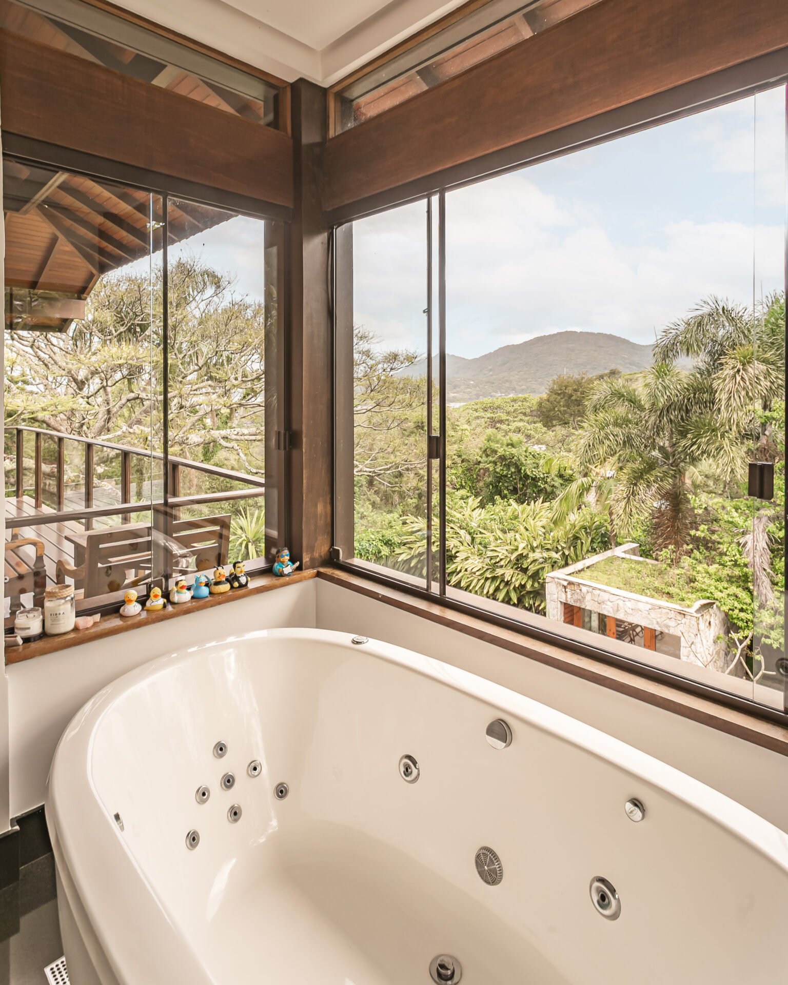 Casa em Condomínio na Lagoa Da Conceição Em Florianópolis