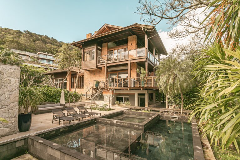 Casa em Condomínio na Lagoa Da Conceição Em Florianópolis