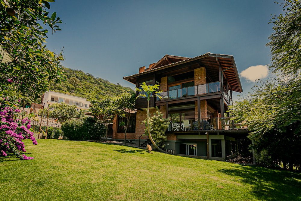 Casa em Condomínio na Lagoa Da Conceição Em Florianópolis