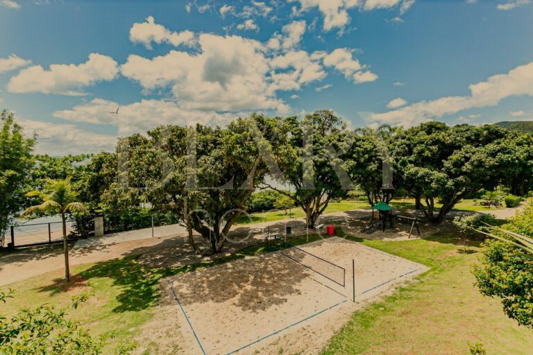 Casa frente mar no Cacupé, em Florianópolis