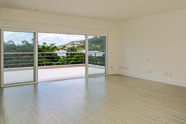 Casa frente mar no Cacupé, em Florianópolis