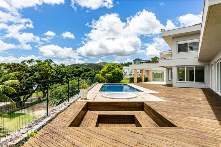 Casa frente mar no Cacupé, em Florianópolis