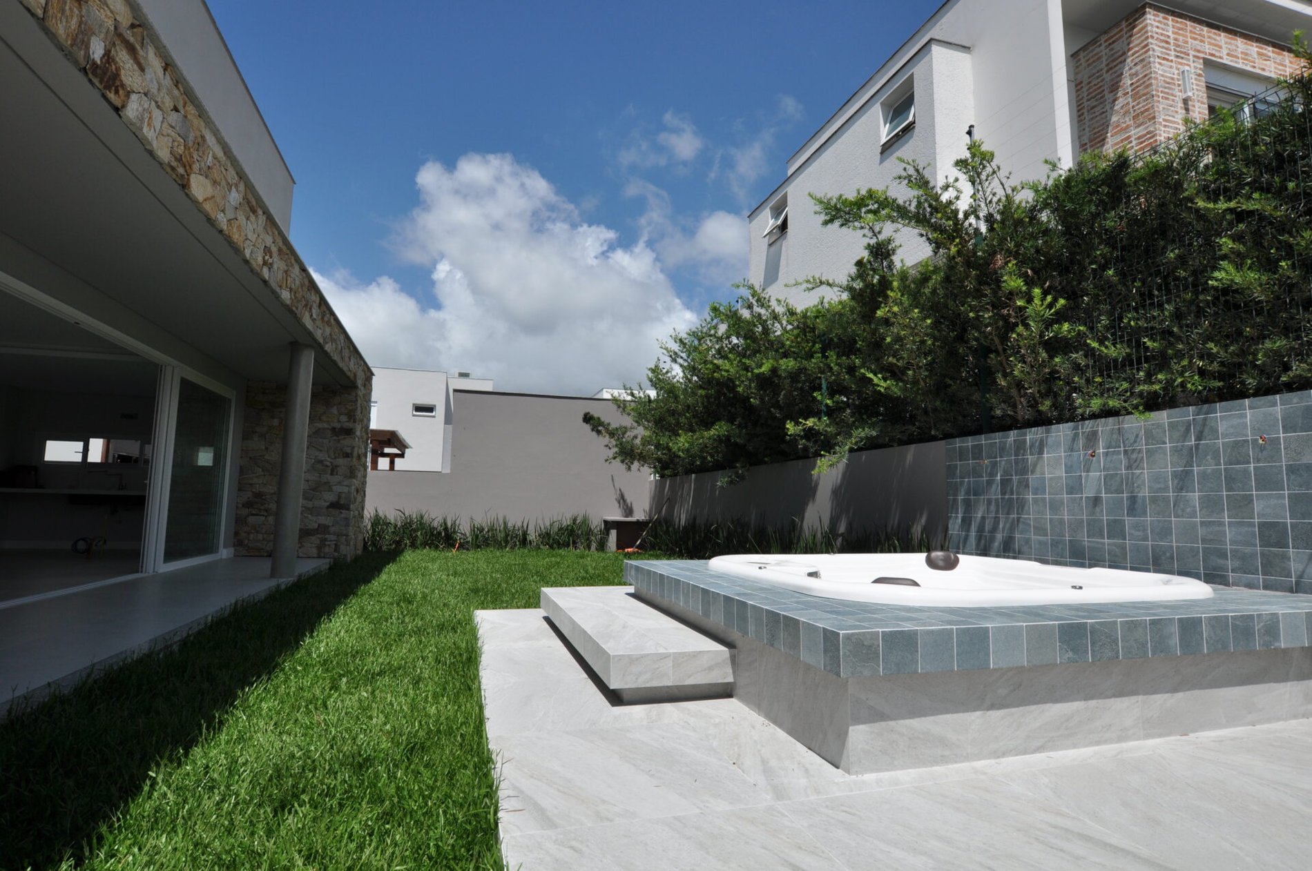 CASA NA LAGOA DA CONCEIÇÃO