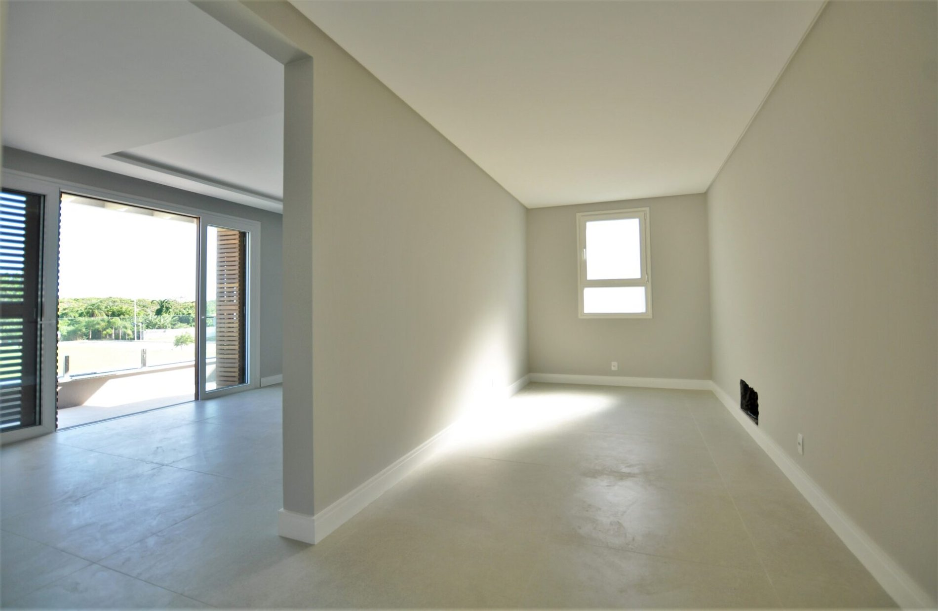 CASA NA LAGOA DA CONCEIÇÃO