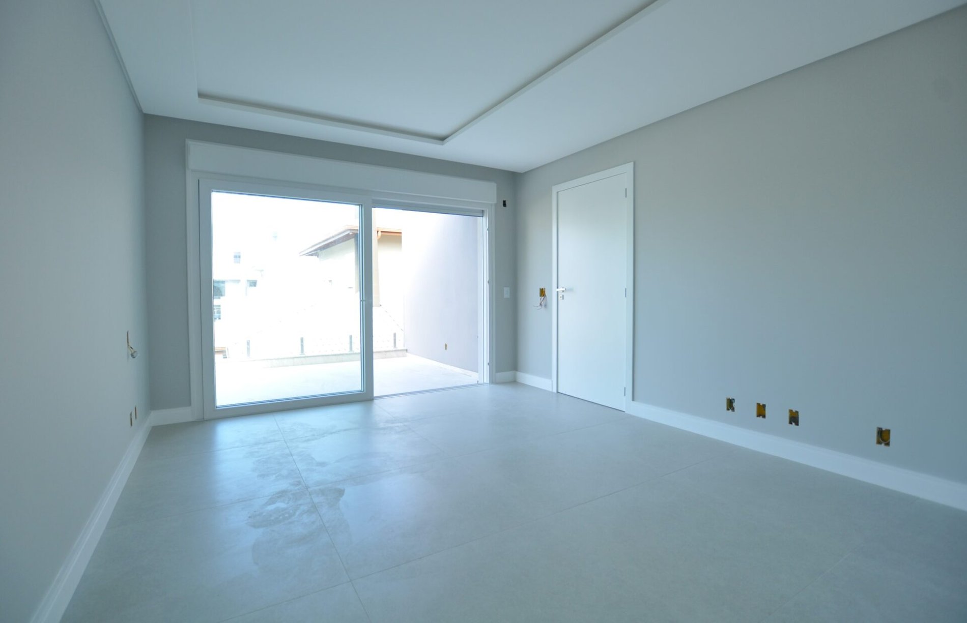 CASA NA LAGOA DA CONCEIÇÃO