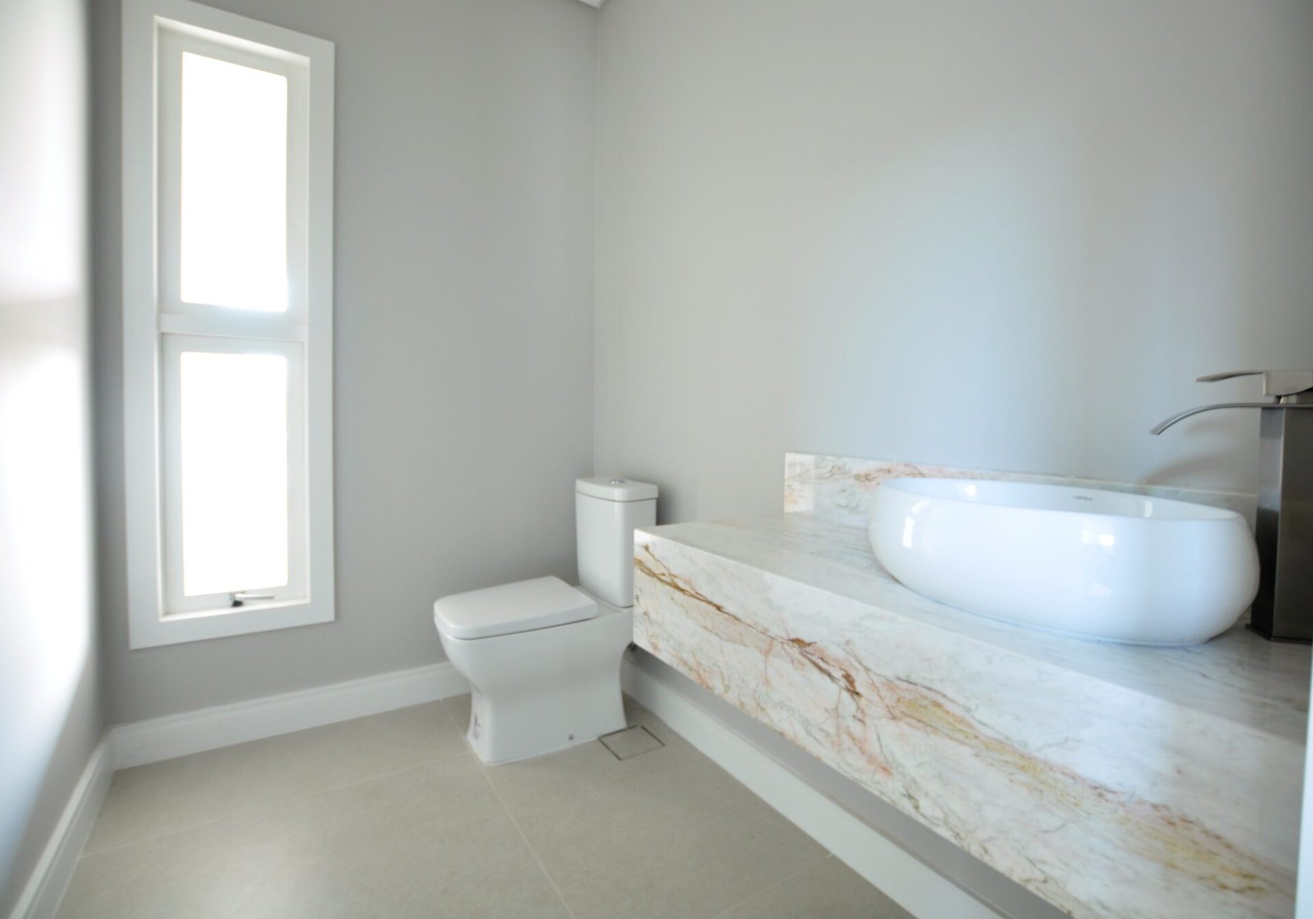 CASA NA LAGOA DA CONCEIÇÃO