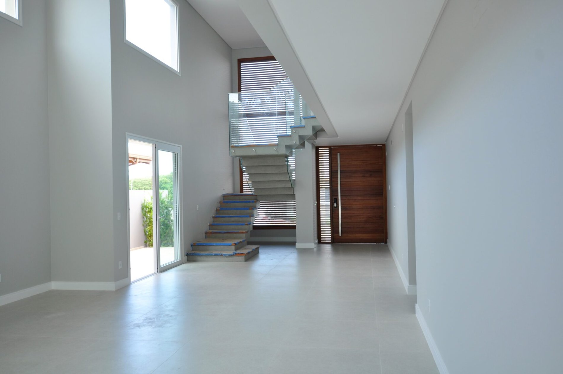 CASA NA LAGOA DA CONCEIÇÃO