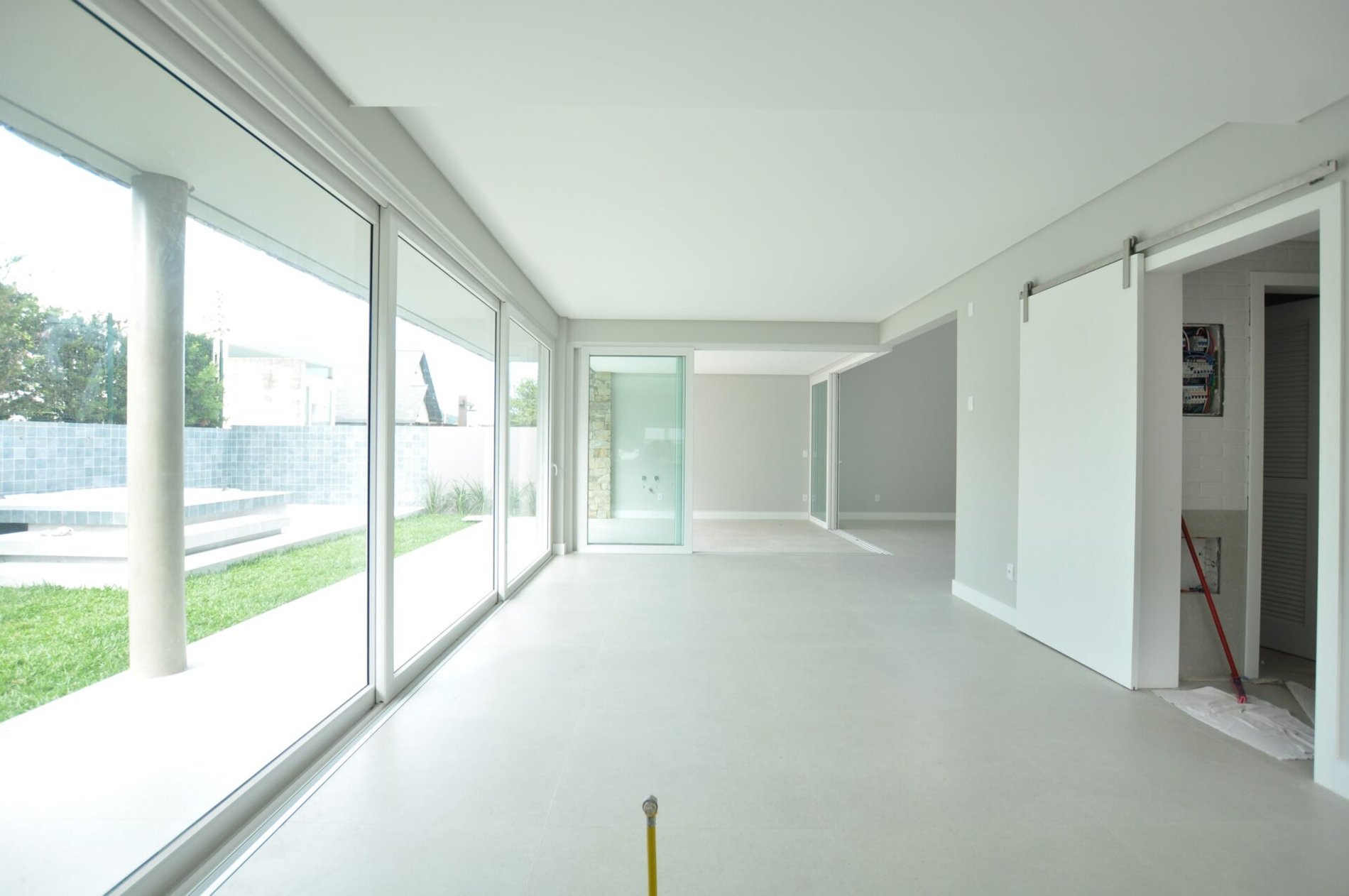 CASA NA LAGOA DA CONCEIÇÃO