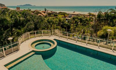 CASA IMPECÁVEL NA PRAIA BRAVA