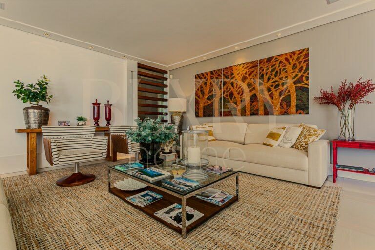 CASA IMPECÁVEL NA PRAIA BRAVA