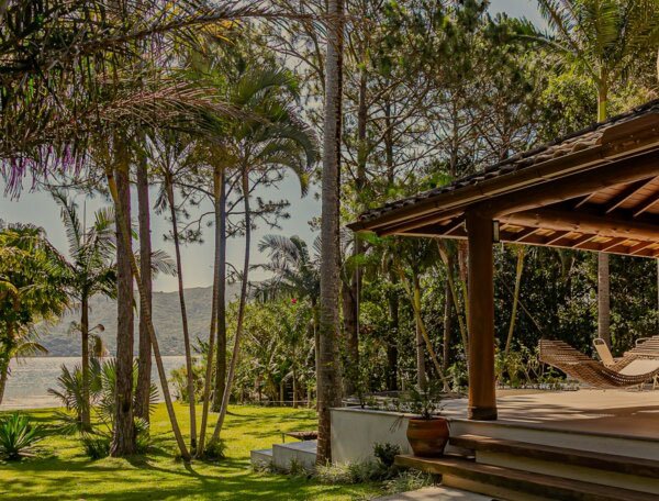 Casa na Beira da Lagoa da Conceição, em Florianópolis