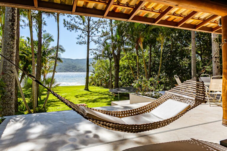 Casa na Beira da Lagoa da Conceição, em Florianópolis