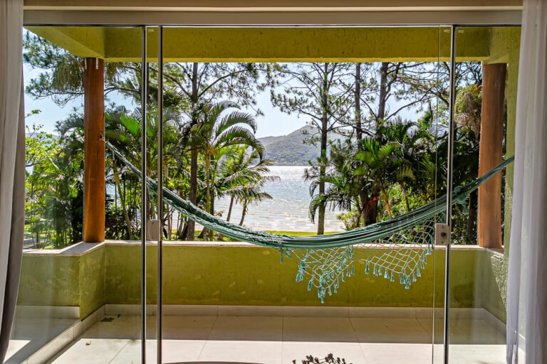 Casa na Beira da Lagoa da Conceição, em Florianópolis
