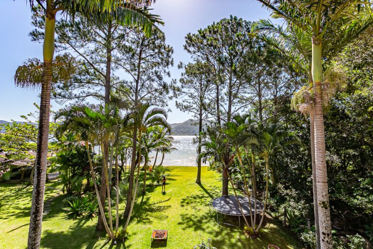 Casa na Beira da Lagoa da Conceição, em Florianópolis