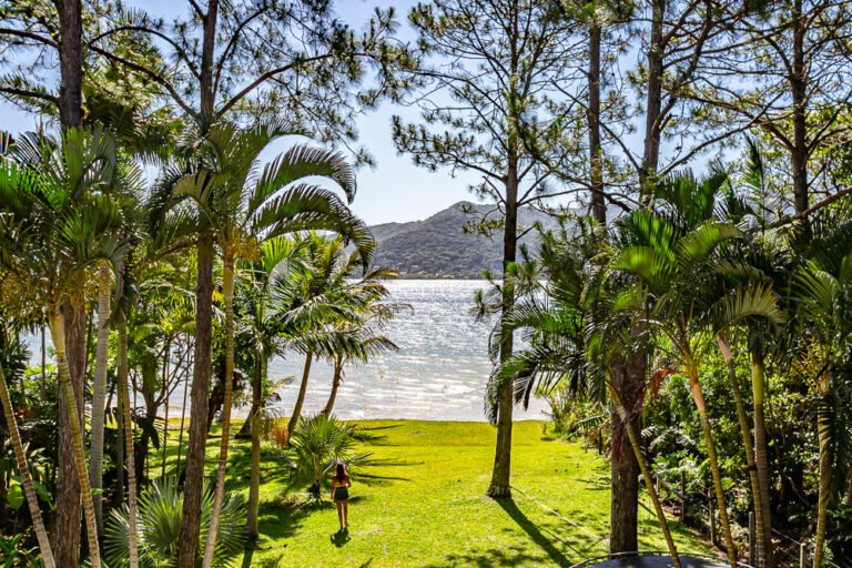Casa na Beira da Lagoa da Conceição, em Florianópolis