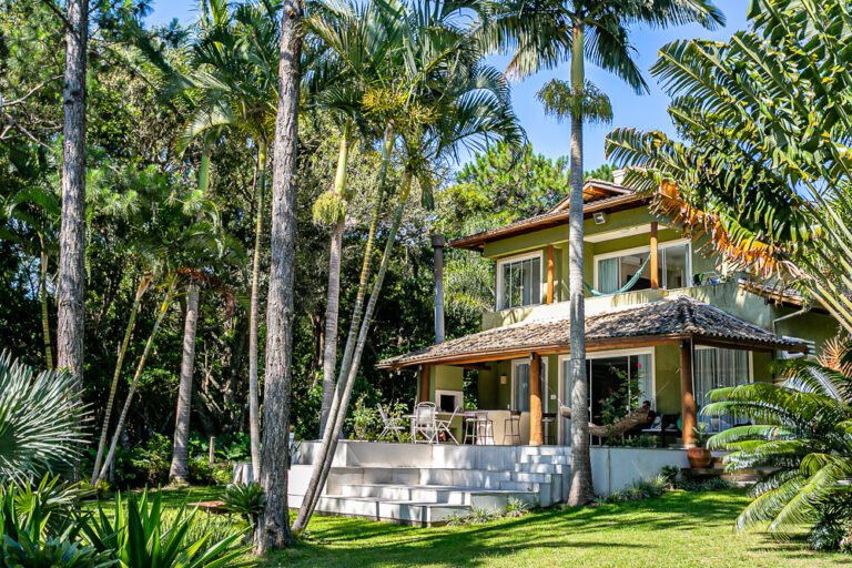 Casa na Beira da Lagoa da Conceição, em Florianópolis