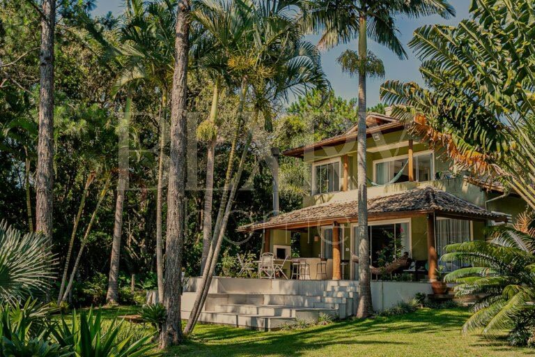Casa na Beira da Lagoa da Conceição, em Florianópolis