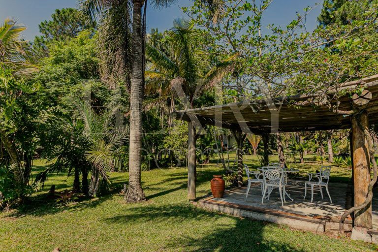 Casa na Beira da Lagoa da Conceição, em Florianópolis