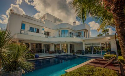 Casa em Jurerê Decorada e Automatizada