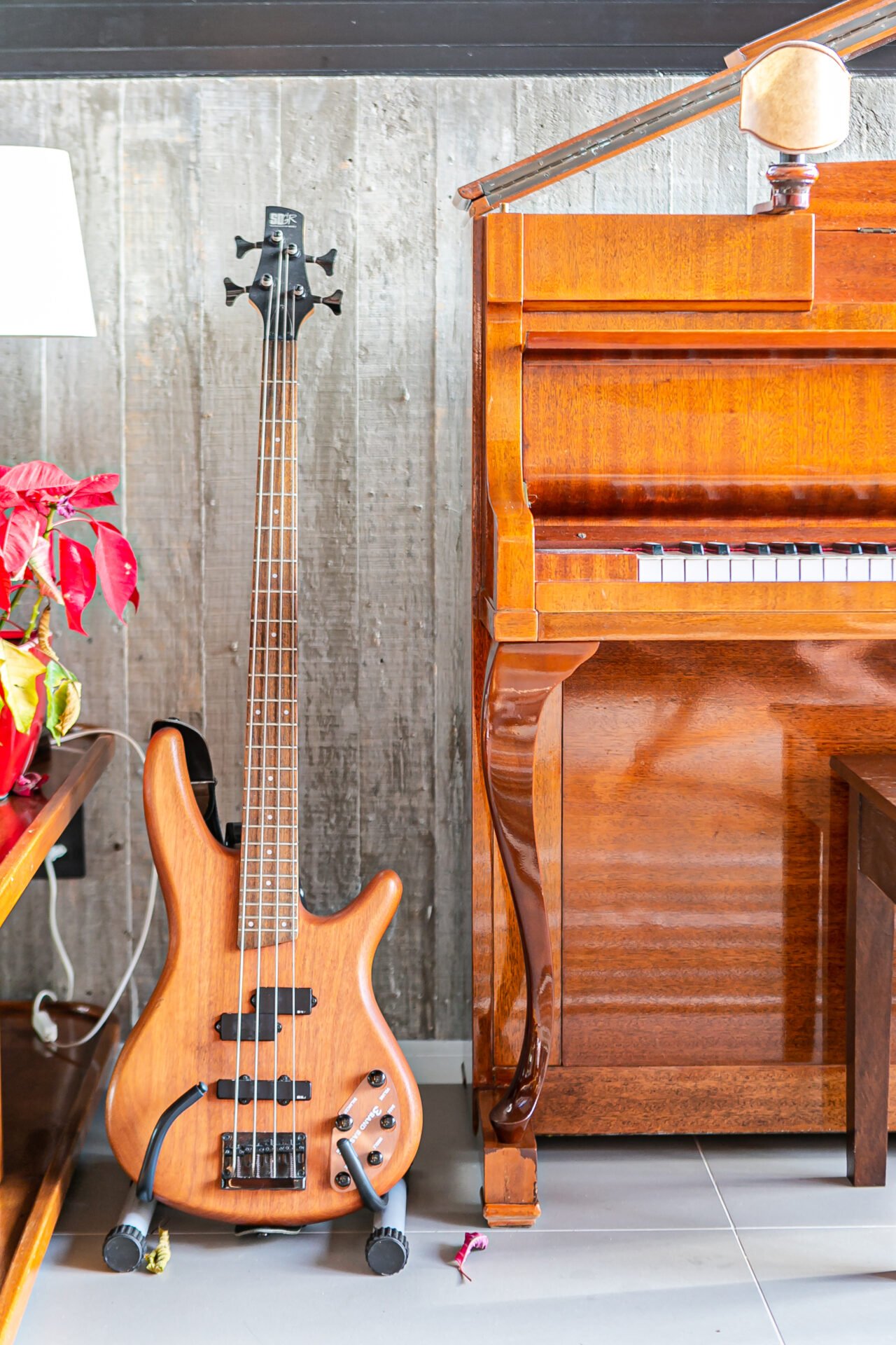 Casa no Cacupé, em Condomínio Fechado