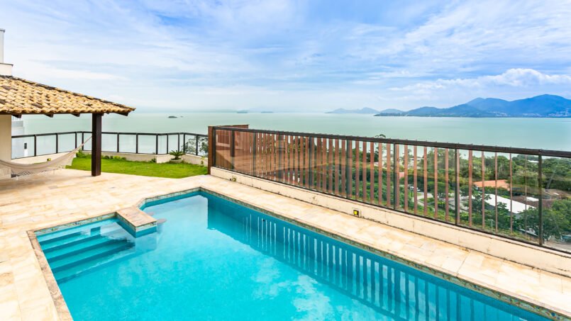 Cobertura Duplex No Centro De Floripa, Com Vista Mar