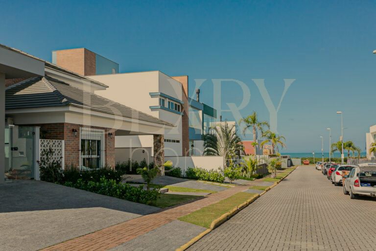 Casa Em Condominio Frente Mar