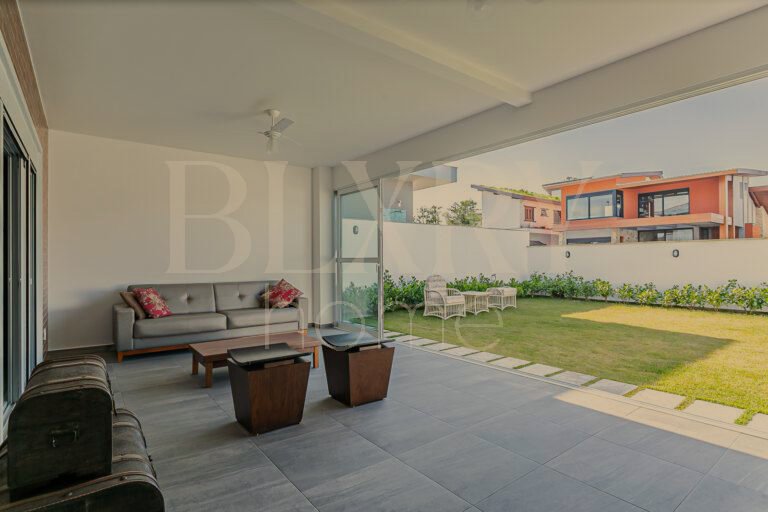Casa Em Condominio Frente Mar