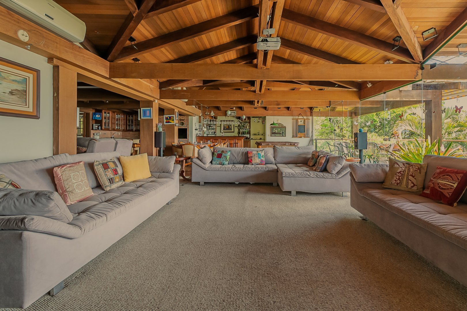 Casa Itália – Área com 20 mil m²