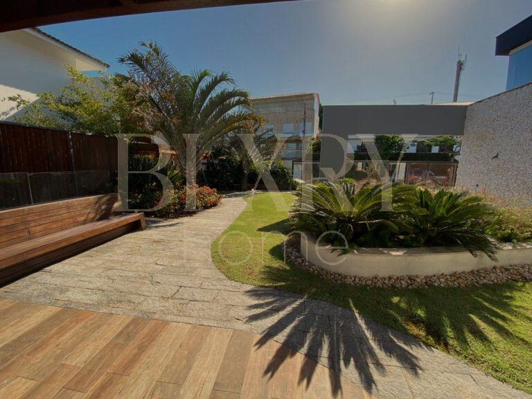 Casa em Coqueiros