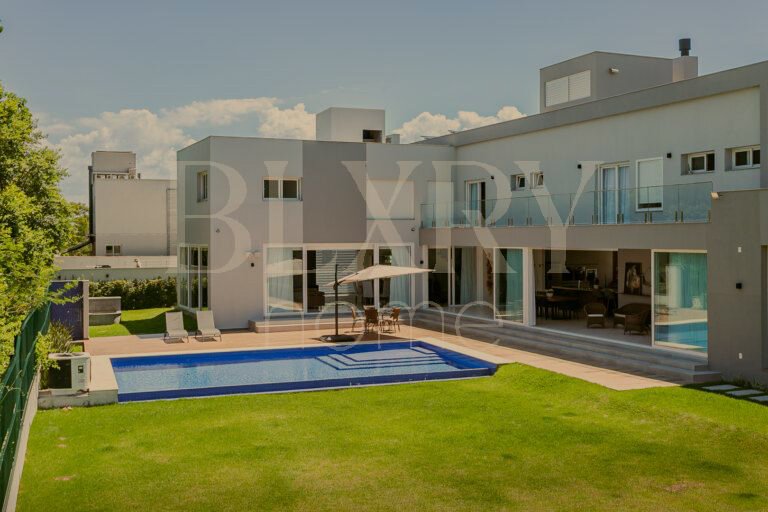 Casa Em Condominio No Cacupé