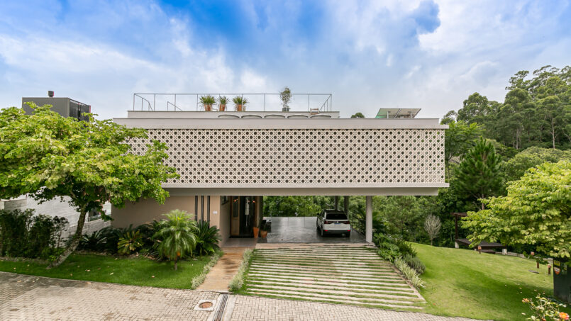 CASA EM CONDOMÍNIO NO CACUPÉ