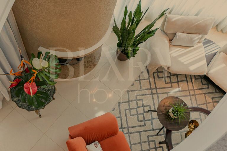 CASA COM 5 SUÍTES, EM JURERÊ INTERNACIONAL