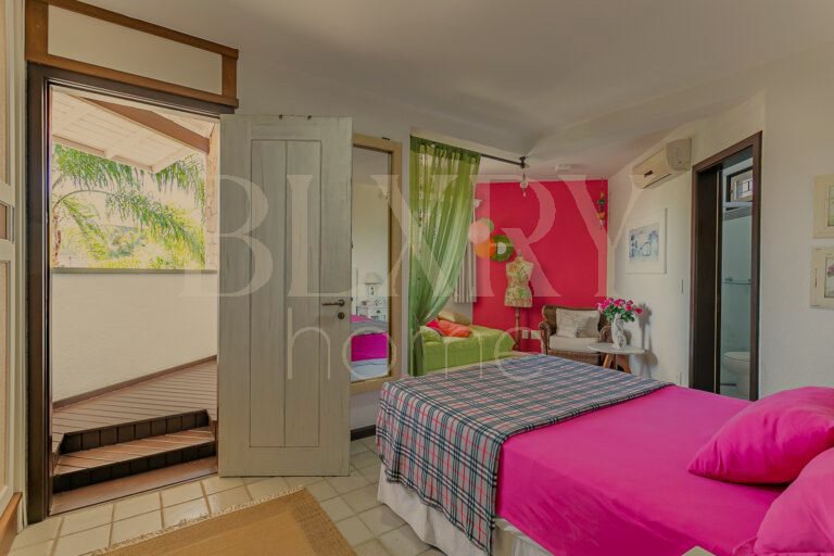 Casa Incrível No Bairro Jurerê Internacional
