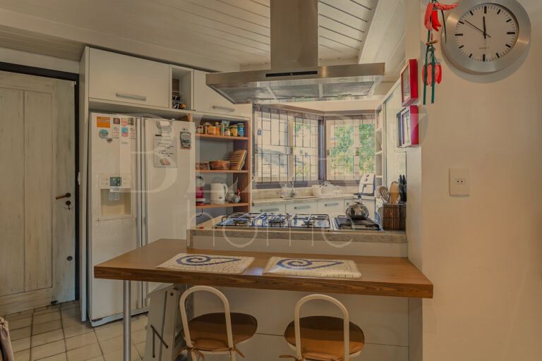 Casa Incrível No Bairro Jurerê Internacional