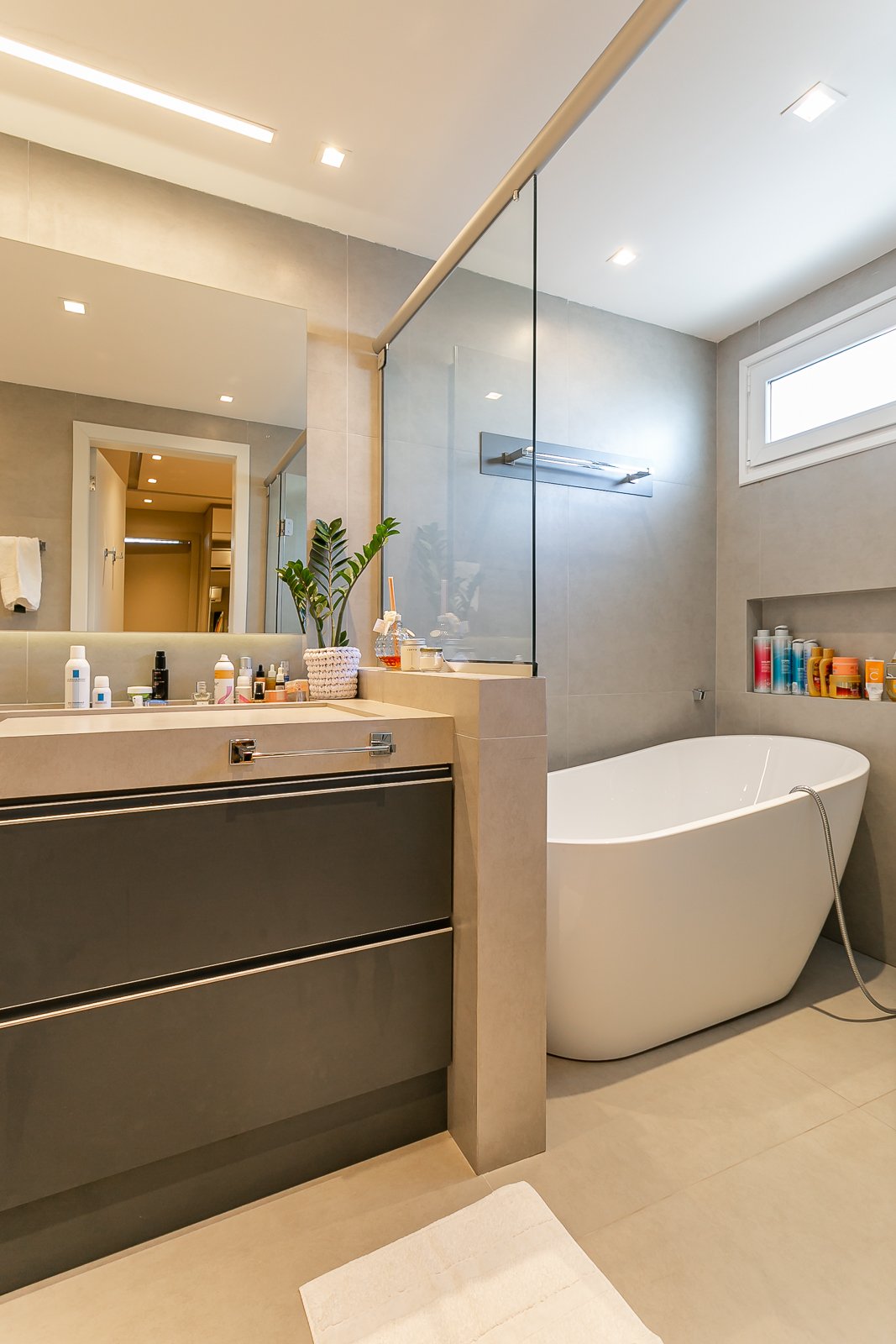 COBERTURA FRENTE MAR EM FLORIANÓPOLIS