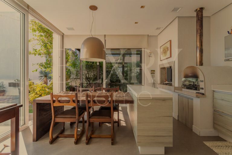 Casa 4 suítes em Jurerê Internacional, em Florianópolis