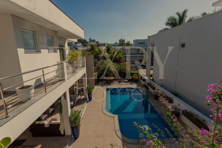 Casa 4 suítes em Jurerê Internacional, em Florianópolis