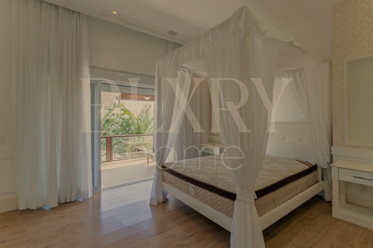 Casa no Cacupé com vista mar