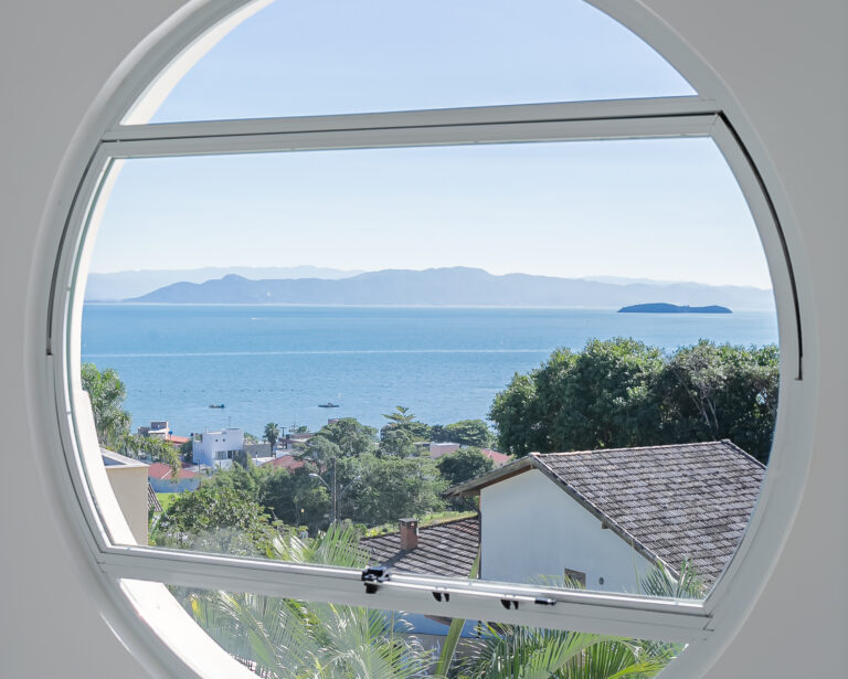 Casa no Cacupé com vista mar | Marina Del Rey