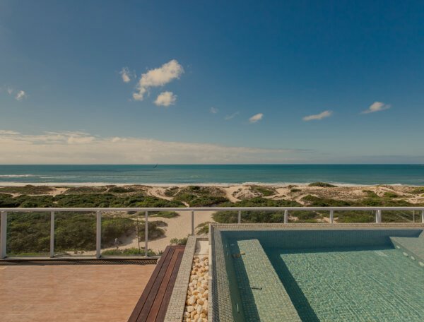 Cobertura frente mar no Novo Campeche